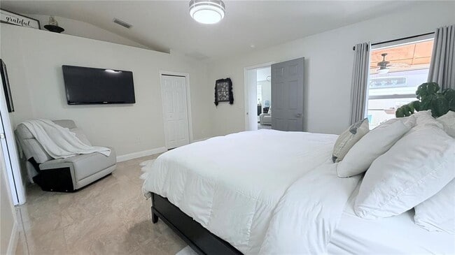 Building Photo - 31244 Crestmont Ct