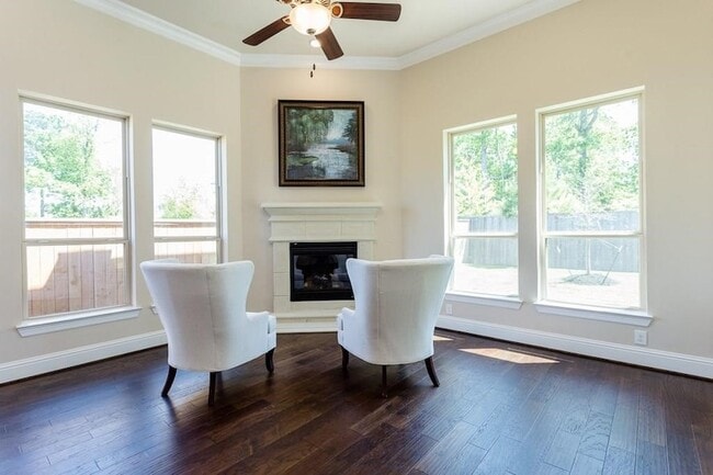Building Photo - 2064 Bluestem Dr