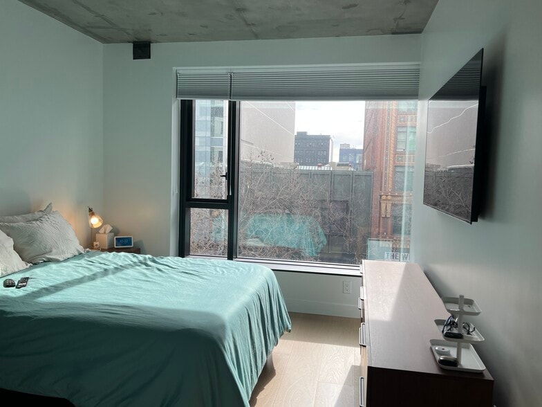 Building Photo - 960 Market St