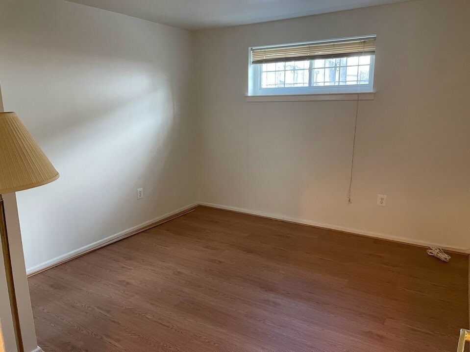 Building Photo - 9510 Lawnsberry Ter