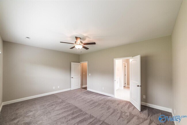 Building Photo - 3029 Crystal Creek Dr