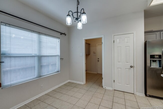 Building Photo - 14111 Red Maple Wood