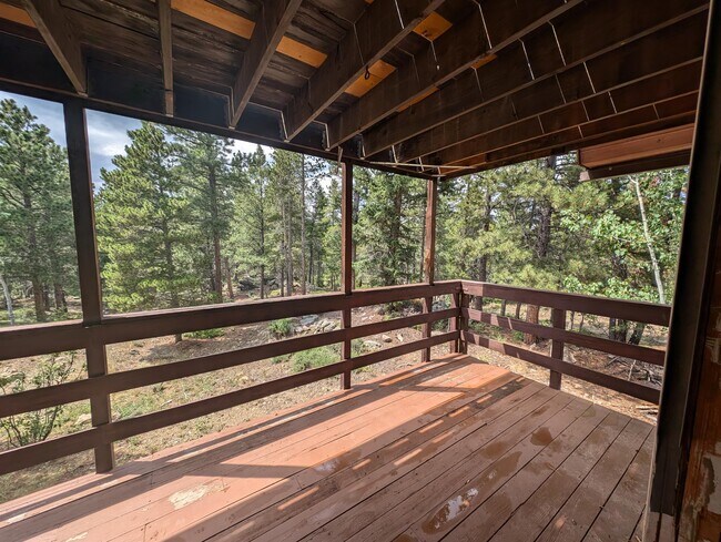 Building Photo - 3137 Ridge Rd