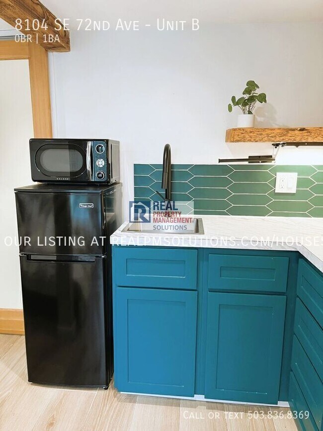 Building Photo - 8104 SE 72nd Ave