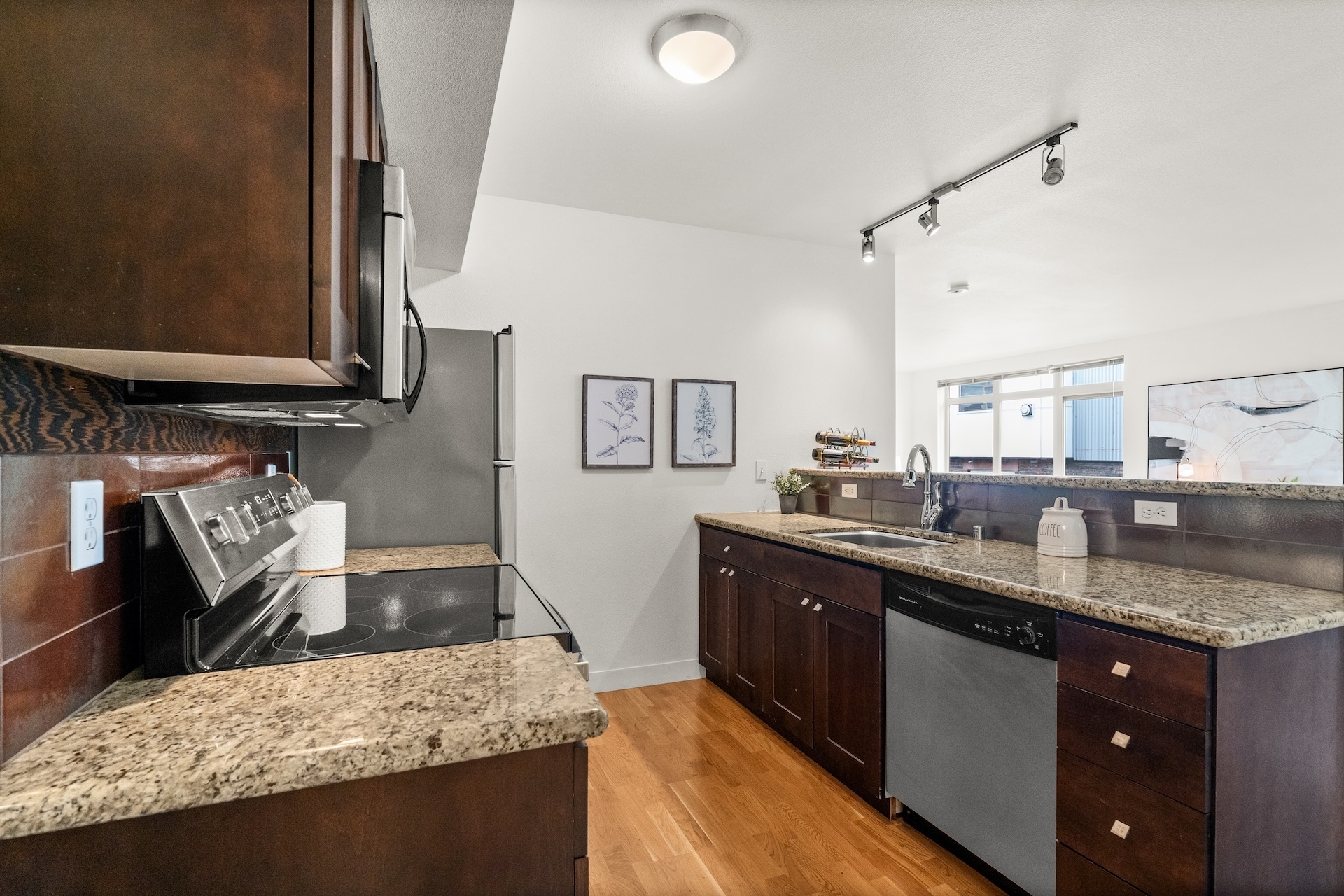 Building Photo - 1620 Belmont Ave