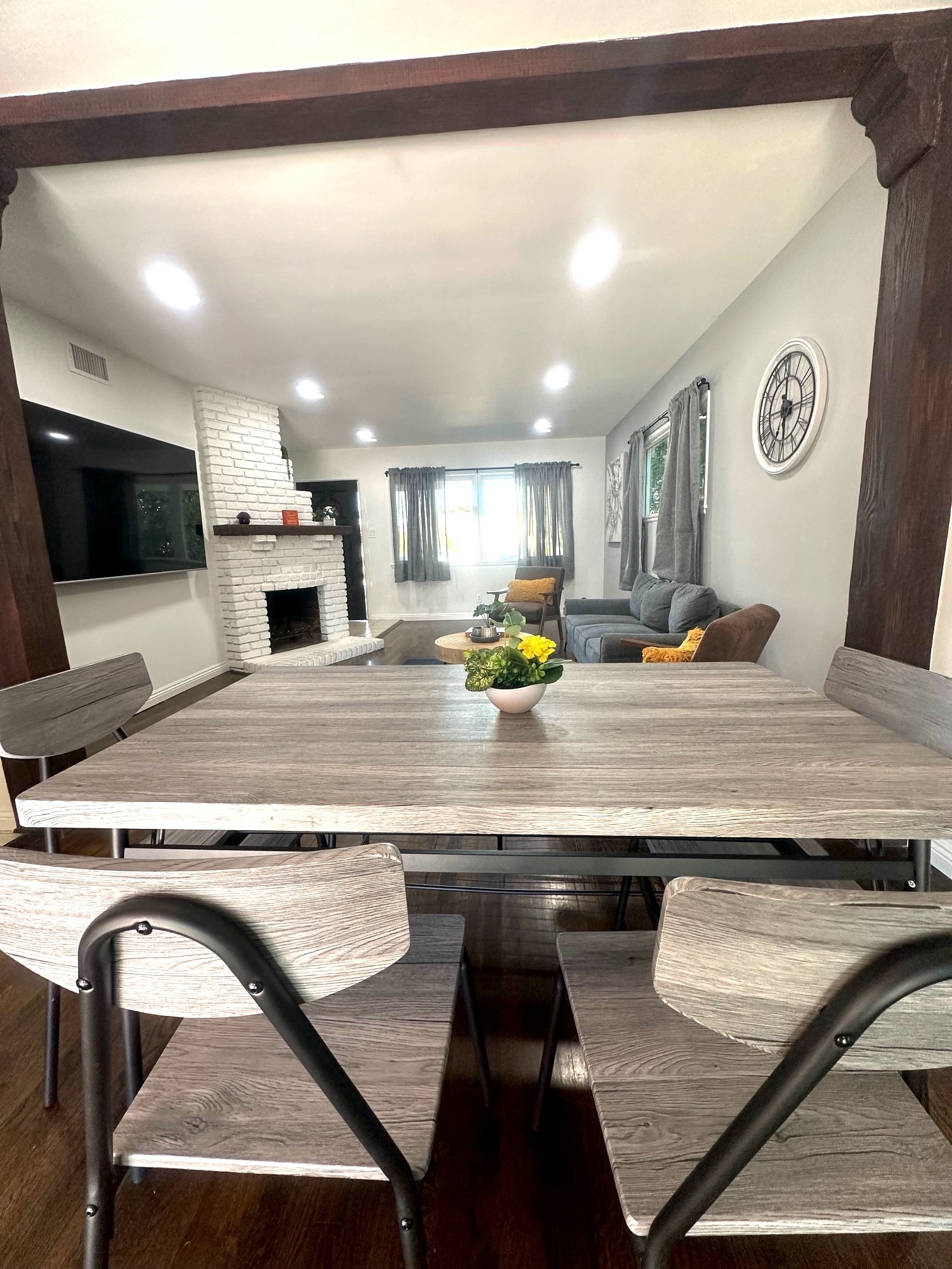 Building Photo - 15732 Covello St