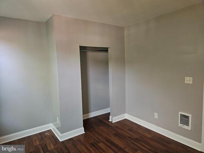 Building Photo - 3416 Ormes St