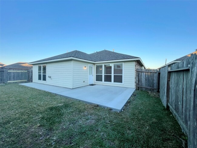 Building Photo - 9303 Daisy Cove Ln