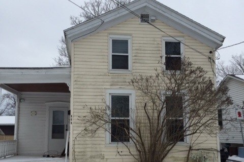 Building Photo - 111 Arch St