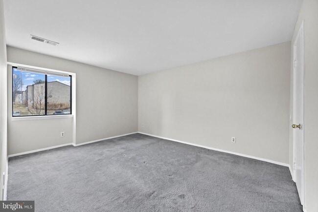 Building Photo - 10118 Little Pond Pl