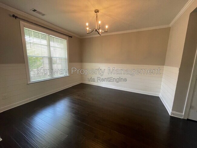 Building Photo - 546 Bunchgrass St