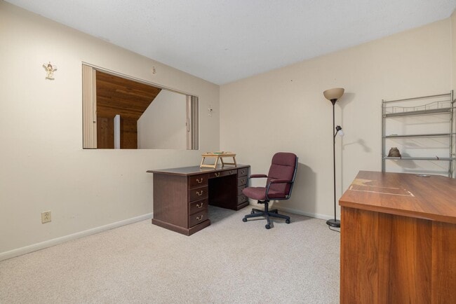 Building Photo - 115 Beechnut St