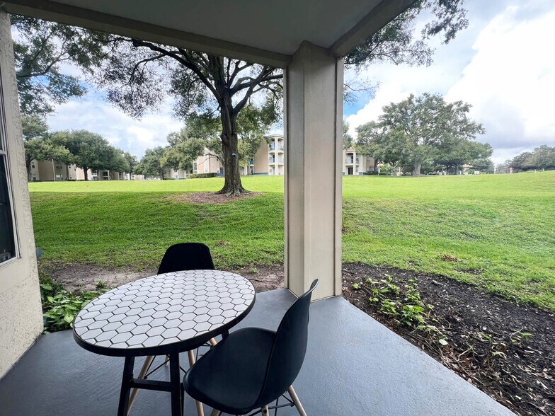 Building Photo - 7250 Westpointe Blvd