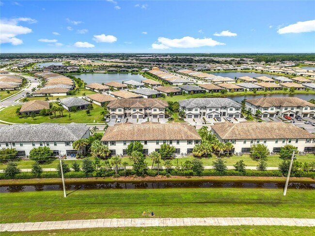 Building Photo - 14119 Pine Lodge Ln