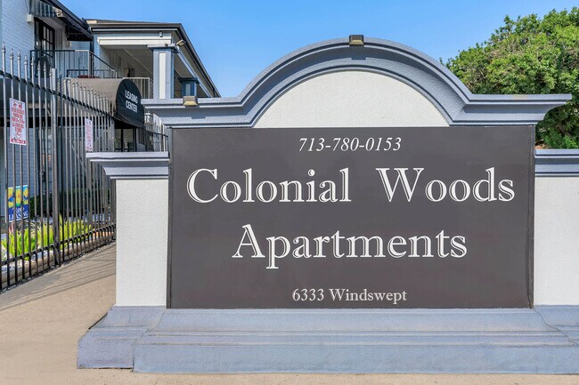 Building Photo - Colonial Woods Apts