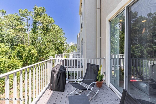 Building Photo - 4518 Congressional Dr