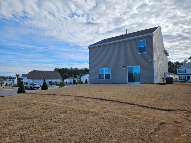 Building Photo - 19 Sessile Ct