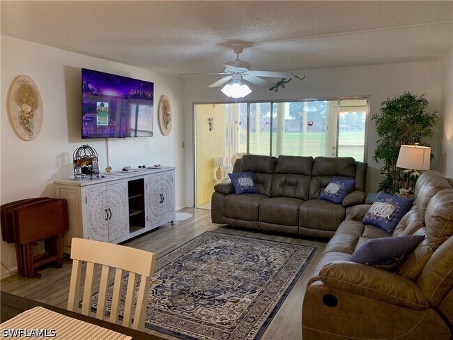 Building Photo - 1740 Pine Valley Dr