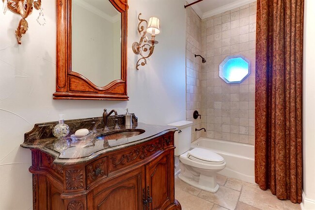 Building Photo - 4707 Mantle Dr