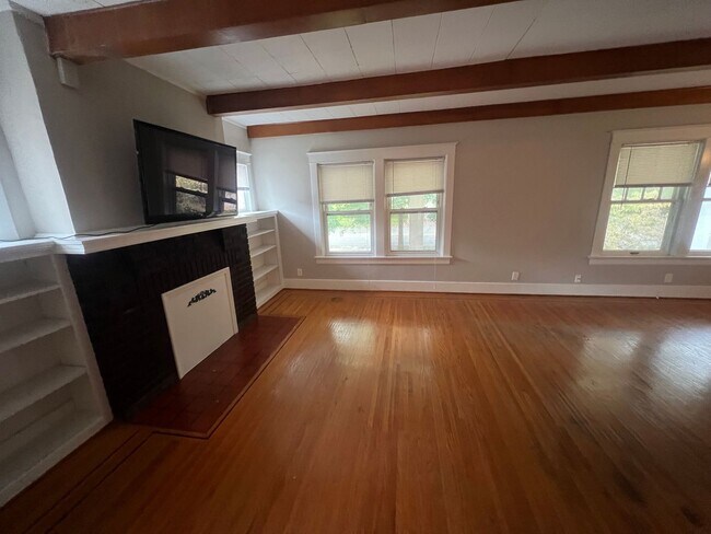 Building Photo - 1229 Eastern Pkwy