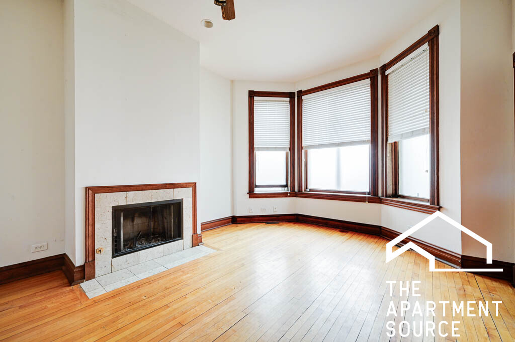 Building Photo - 2835 N Ashland Ave