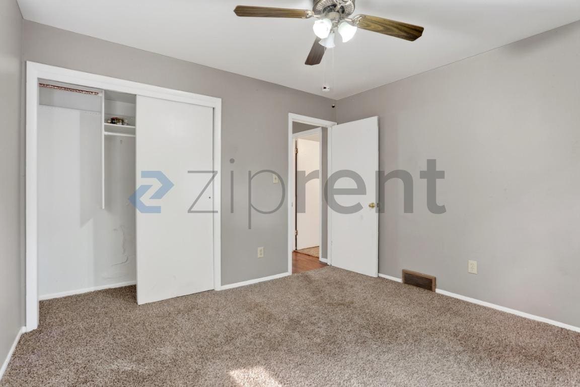 Building Photo - Unit