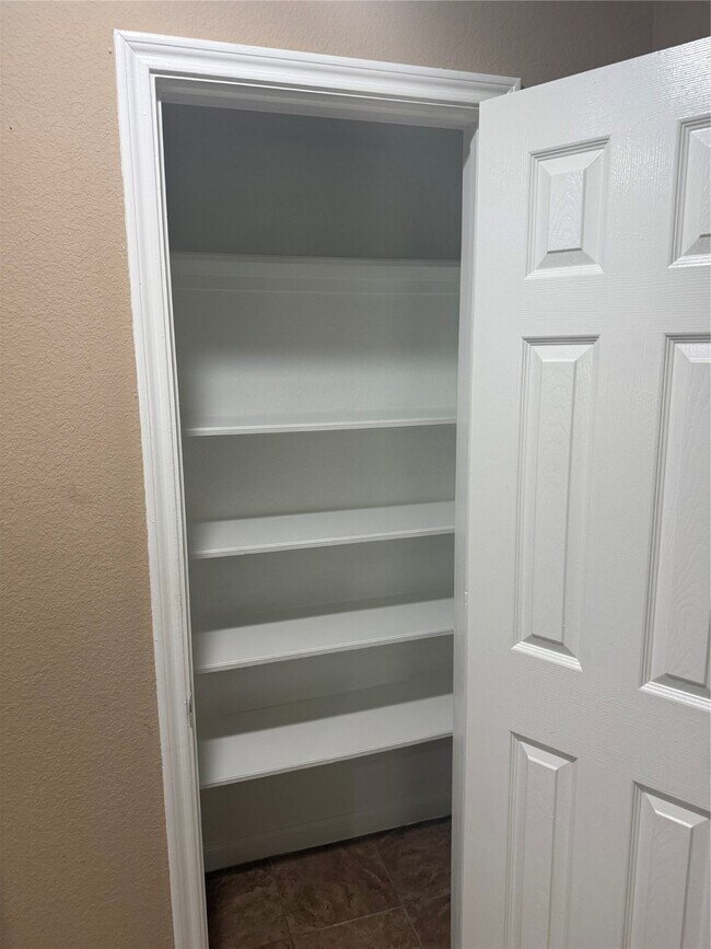 Building Photo - 15326 Trinity Meadow Dr