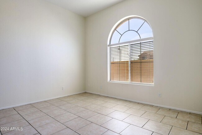Building Photo - 2429 N 83rd Dr