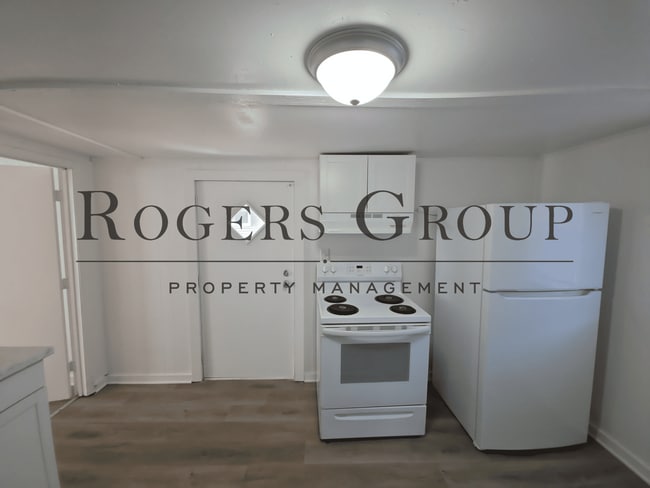 Building Photo - 215 Mineral Springs Rd