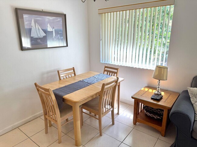 Building Photo - 8000 Carnoustie Pl