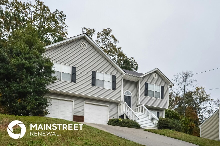 Building Photo - 6731 Hidden Lake Dr