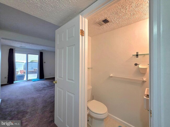 Building Photo - 8568 Koluder Ct