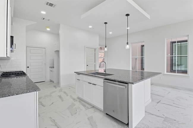 Building Photo - 2927 El Fenice Ln