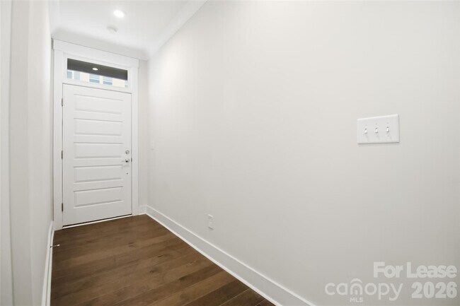 Building Photo - 3011 Citizens Ln