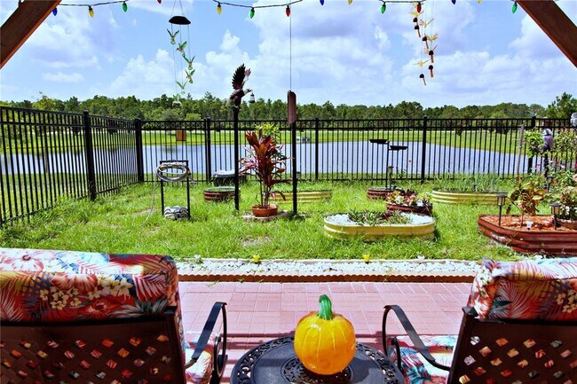 Building Photo - 6816 Cranes Roost Rd