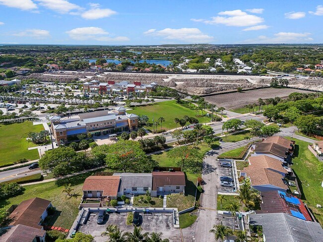 Building Photo - 20875 Grouper Dr