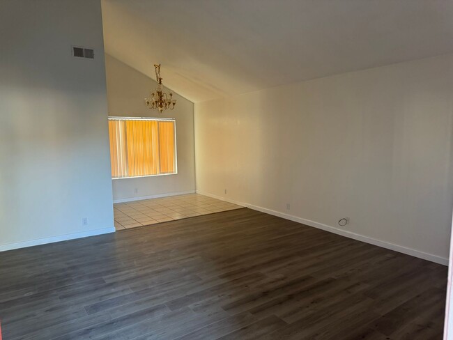 Building Photo - Mt Royal - 4 bedroom home - Clairemont Mesa