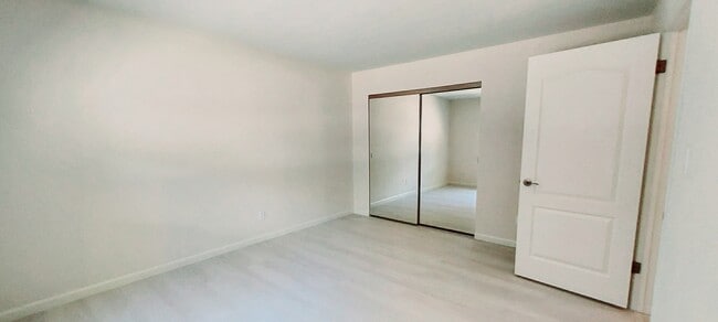 Building Photo - 227 Masters Ct
