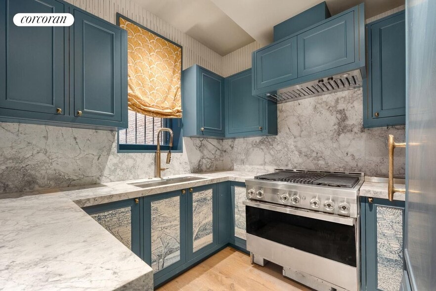 Building Photo - 337 Riverside Dr