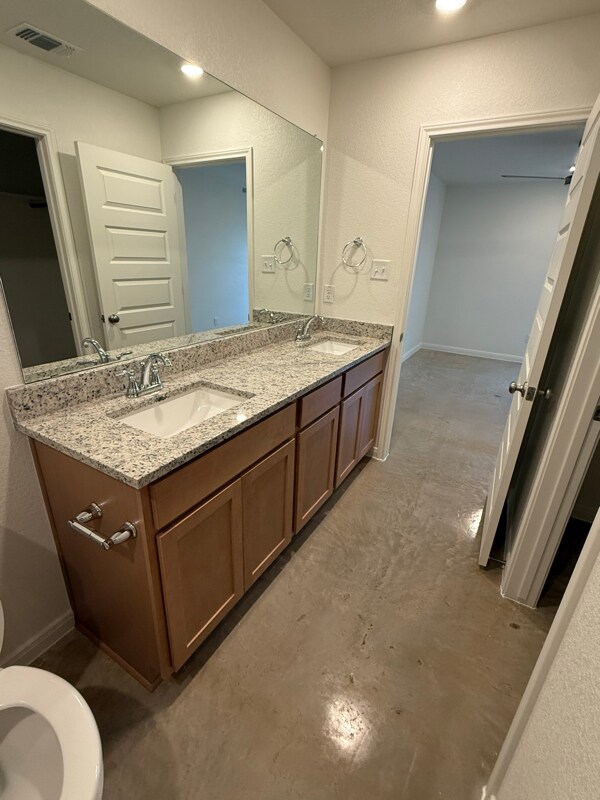 Building Photo - 912 Cherry Laurel Ln