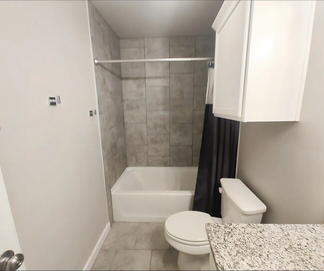 Building Photo - PRE-LEASING for AUGUST - 4 Bedroom in Upland Crossing