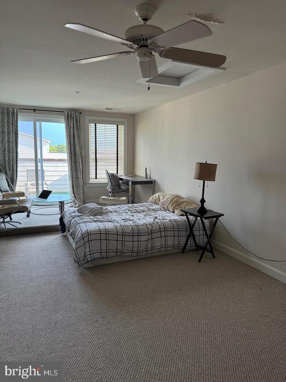 Building Photo - 44711 Plympton Square