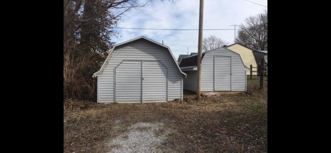 Building Photo - 409 N 9th St