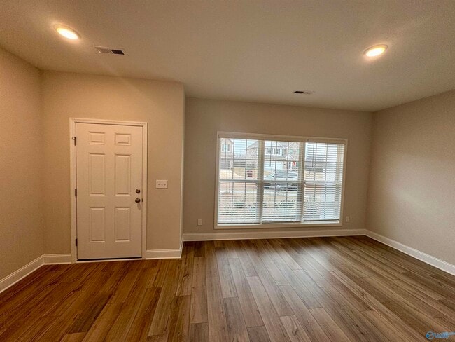 Building Photo - 16824 Demi Dr