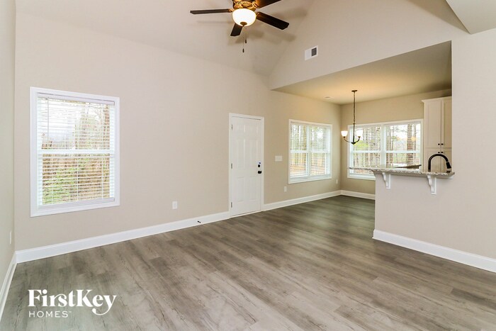 Building Photo - 145 Cranbrooke Dr