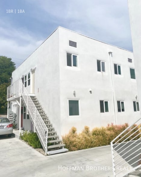 Building Photo - 421 1/2 N Coronado St