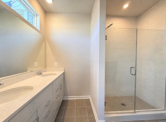 Building Photo - 3491 Cormorant Dr