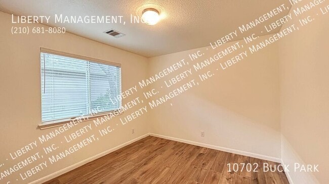 Building Photo - 10702 Buck Park