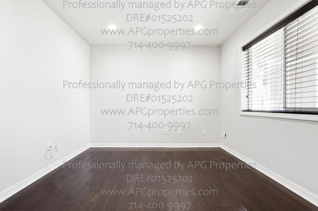 Building Photo - 139 Thompson Ave