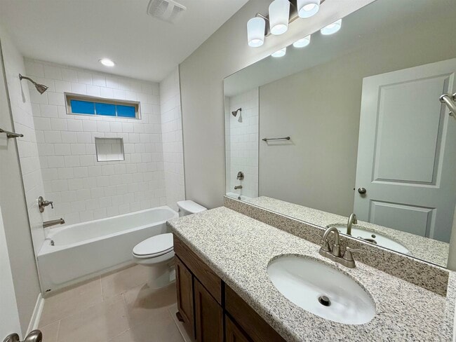 Building Photo - 1427 Key Deer Dr